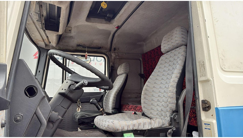 MAN 18.232 (MANUAL PUMP / POMPE MANUELLE / 11.000L) lízing MAN 18.232 (MANUAL PUMP / POMPE MANUELLE / 11.000L): 20 kép. MAN 18.232 (MANUAL PUMP / POMPE MANUELLE / 11.000L) lízing MAN 18.232 (MANUAL PUMP / POMPE MANUELLE / 11.000L): 20 kép.