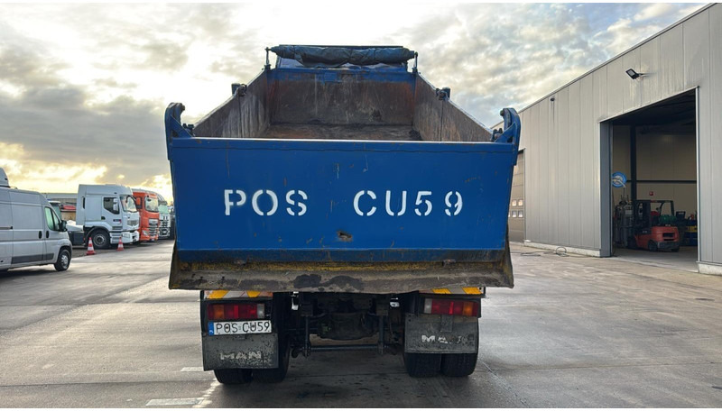 MAN 26.332 (6X6 / BIG AXLE / GRAND PONT / LAMES / POMPE MANUELLE / MANUAL PUMP) - Billenőplatós teherautó: 5 kép. MAN 26.332 (6X6 / BIG AXLE / GRAND PONT / LAMES / POMPE MANUELLE / MANUAL PUMP) - Billenőplatós teherautó: 5 kép.