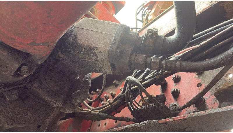 Billenőplatós teherautó, Darus autó MAN 35.362 (6 CYLINDER / MANUAL PUMP / 8X4 / FALFINGER CRANE PK80 / STEEL SUSP.): 18 kép.
