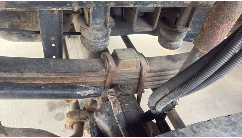 Billenőplatós teherautó MAN 35.403 (8X6 / 3 PONTS / LAMES / GRAND PONT / 6 CYLINDER / STEEL SUSP.): 10 kép.