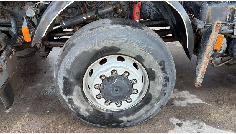 Billenőplatós teherautó Mercedes-Benz Actros 4141 (8X8 / BOITE MANUELLE / MANUAL GEARBOX / STEEL / LAMES / MP2 / V6): 13 kép.