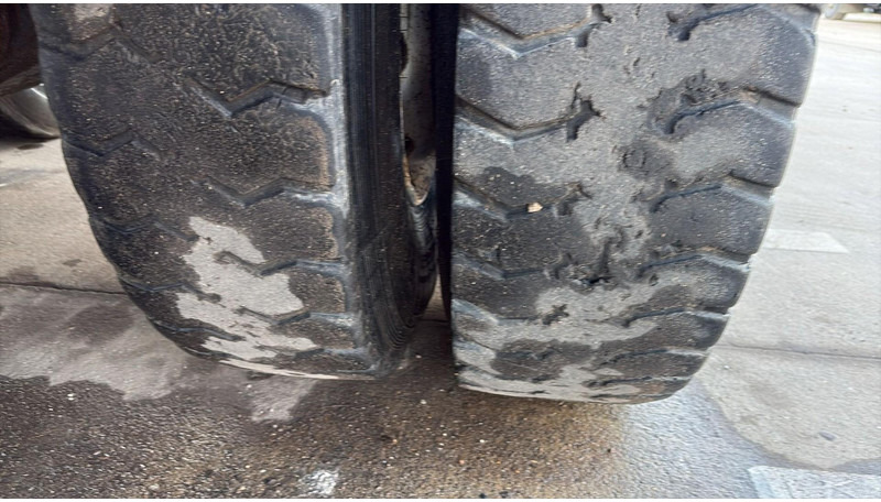 Billenőplatós teherautó Mercedes-Benz Actros 4141 (8X8 / BOITE MANUELLE / MANUAL GEARBOX / STEEL / LAMES / MP2 / V6): 14 kép.