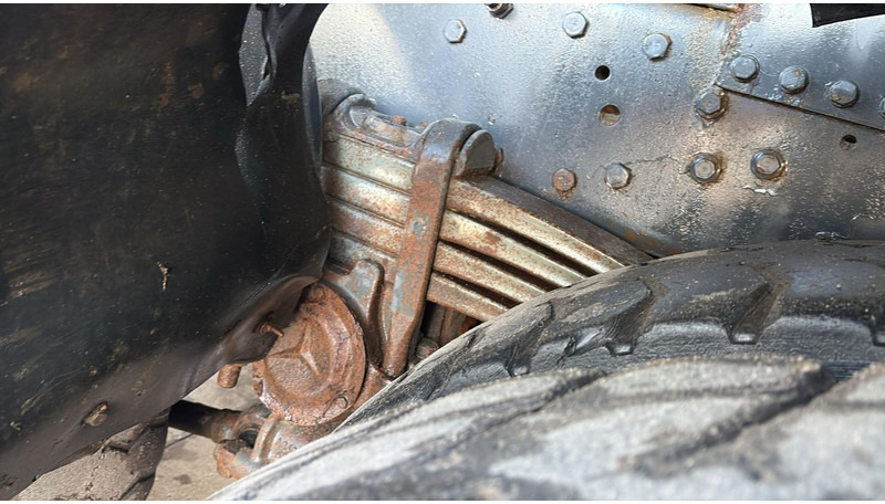 Billenőplatós teherautó Mercedes-Benz Actros 4141 (8X8 / BOITE MANUELLE / MANUAL GEARBOX / STEEL / LAMES / MP2 / V6): 18 kép.