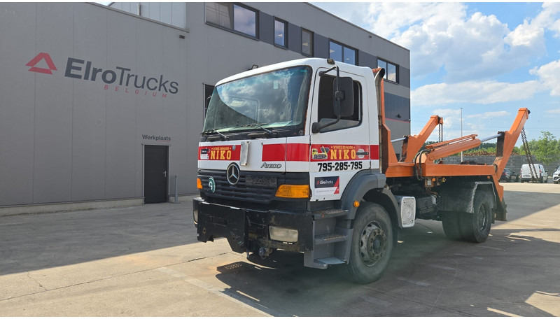 Mercedes-Benz Atego 1823 (BIG AXLE / STEEL SUSP. / LAMES / BOITE MANUELLE / MANUAL GETRIEBE) - Cserefelépítményes teherautó: 1 kép. Mercedes-Benz Atego 1823 (BIG AXLE / STEEL SUSP. / LAMES / BOITE MANUELLE / MANUAL GETRIEBE) - Cserefelépítményes teherautó: 1 kép.