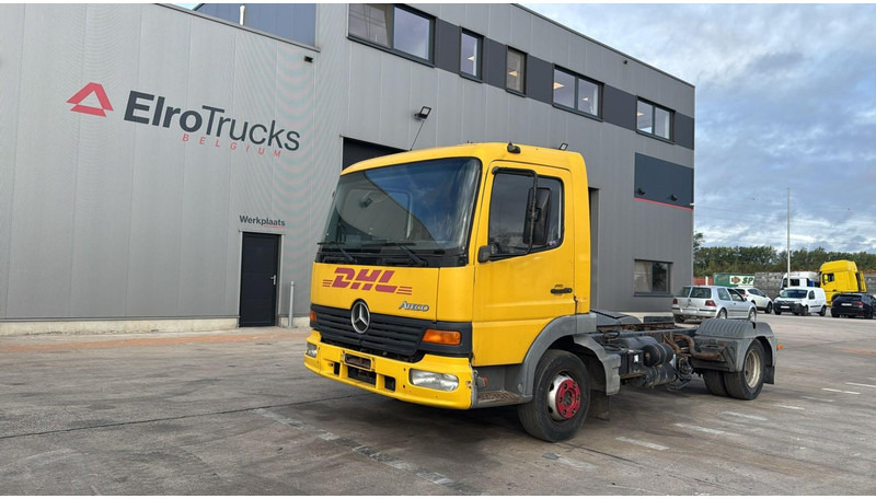 Mercedes-Benz Atego 815 (BOITE MANUELLE / MANUAL GEARBOX) - Alvaz teherautó: 1 kép. Mercedes-Benz Atego 815 (BOITE MANUELLE / MANUAL GEARBOX) - Alvaz teherautó: 1 kép.