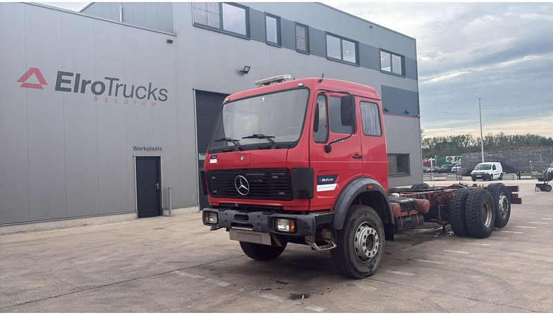 Mercedes-Benz SK 2233 (GRAND PONT / V8 AVEC 2X TURBO / BIG AXLE) - Alvaz teherautó: 1 kép. Mercedes-Benz SK 2233 (GRAND PONT / V8 AVEC 2X TURBO / BIG AXLE) - Alvaz teherautó: 1 kép.