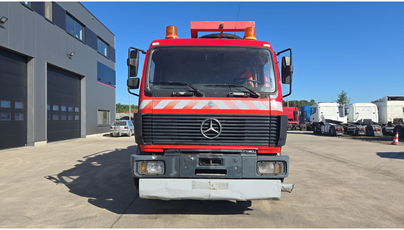 Mercedes-Benz SK 2435 (15.000 L / V8 AVEC 2X TURBO / BOITE MANUELLE / TRES BONNE ETAT / GRAND PONT) - Szippantós autó: 2 kép. Mercedes-Benz SK 2435 (15.000 L / V8 AVEC 2X TURBO / BOITE MANUELLE / TRES BONNE ETAT / GRAND PONT) - Szippantós autó: 2 kép.