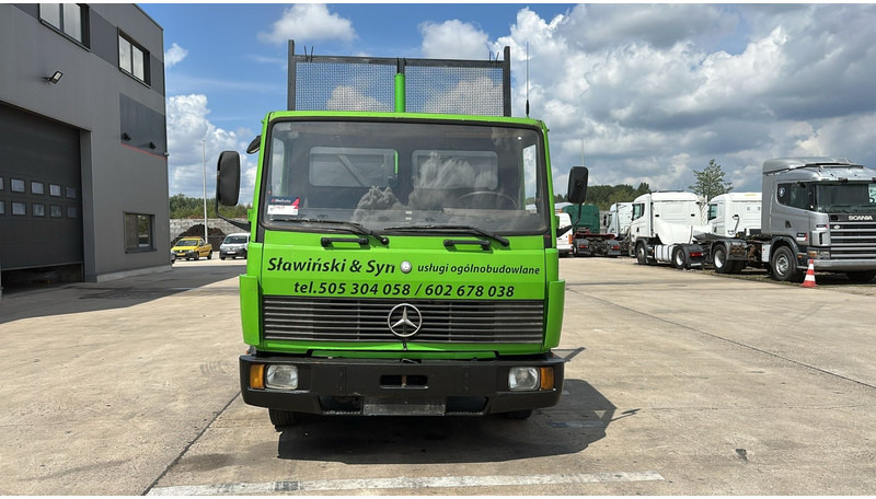 Mercedes-Benz SK 814 (MANUAL PUMP / POMPE MANUELLE / 6 CYLINDER / STEEL SUSP. / LAMES) - Billenőplatós teherautó: 2 kép. Mercedes-Benz SK 814 (MANUAL PUMP / POMPE MANUELLE / 6 CYLINDER / STEEL SUSP. / LAMES) - Billenőplatós teherautó: 2 kép.