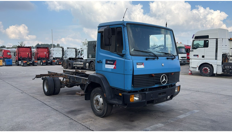 Mercedes-Benz SK 914 (EURO 2 / CHASSIS) - Alvaz teherautó: 3 kép. Mercedes-Benz SK 914 (EURO 2 / CHASSIS) - Alvaz teherautó: 3 kép.