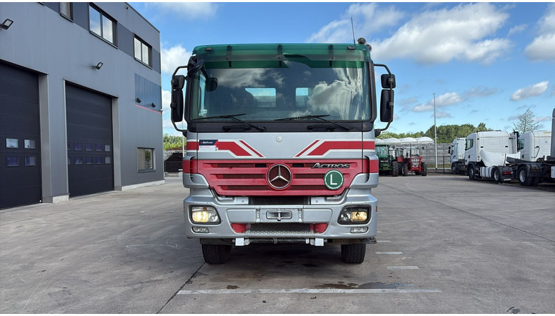Mercedes-Benz actros 3241 (8X4 / LAMES / GRAND PONT / GRAND BENNE / 3 PONTS / TRES BONNE ETAT) - Billenőplatós teherautó: 2 kép. Mercedes-Benz actros 3241 (8X4 / LAMES / GRAND PONT / GRAND BENNE / 3 PONTS / TRES BONNE ETAT) - Billenőplatós teherautó: 2 kép.