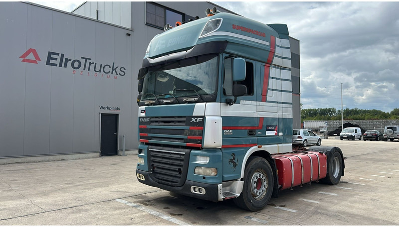 DAF 105 XF 460 (BOITE MANUELLE / MANUAL GEARBOX / RETARDER) - Nyergesvontató: 1 kép. DAF 105 XF 460 (BOITE MANUELLE / MANUAL GEARBOX / RETARDER) - Nyergesvontató: 1 kép.