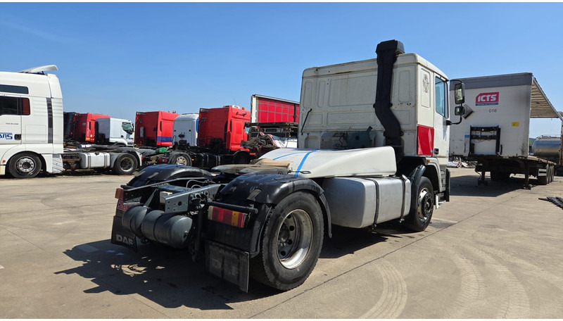 DAF 95 ATI 400 (EURO 2 / MANUAL PUMP / MANUAL GEARBOX / POMPE MANUELLE) - Nyergesvontató: 4 kép. DAF 95 ATI 400 (EURO 2 / MANUAL PUMP / MANUAL GEARBOX / POMPE MANUELLE) - Nyergesvontató: 4 kép.