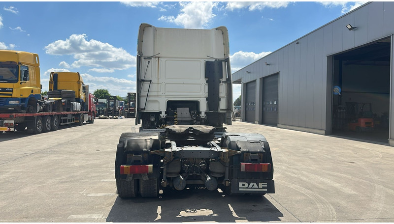 DAF 95 XF 380 (BOITE MANUELLE / EURO 3 / MANUAL GEARBOX / TRES BONNE ETAT) - Nyergesvontató: 5 kép. DAF 95 XF 380 (BOITE MANUELLE / EURO 3 / MANUAL GEARBOX / TRES BONNE ETAT) - Nyergesvontató: 5 kép.