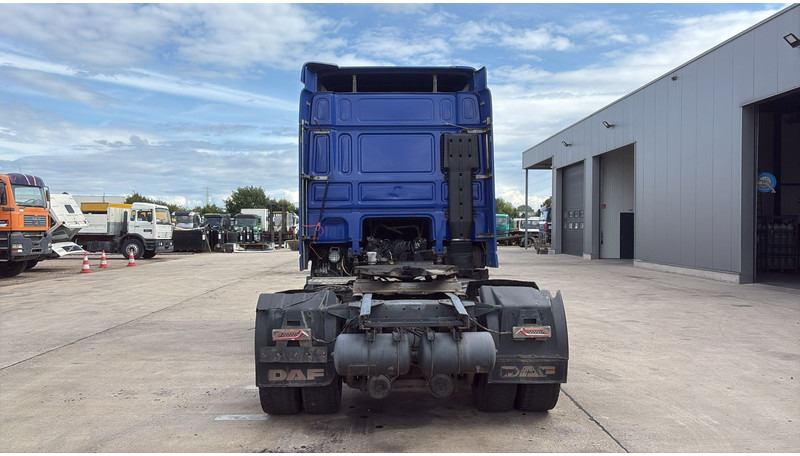 DAF 95 XF 430 (EURO 3 / BOITE MANUELLE / MANUAL GEARBOX) - Nyergesvontató: 5 kép. DAF 95 XF 430 (EURO 3 / BOITE MANUELLE / MANUAL GEARBOX) - Nyergesvontató: 5 kép.