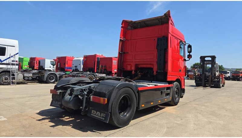 DAF XF 105.410 (BOITE MANUELLE / SUPER PROPRE !!! / TRES BONNE ETAT / AIRCO / MANUAL GEARBOX) - Nyergesvontató: 5 kép. DAF XF 105.410 (BOITE MANUELLE / SUPER PROPRE !!! / TRES BONNE ETAT / AIRCO / MANUAL GEARBOX) - Nyergesvontató: 5 kép.