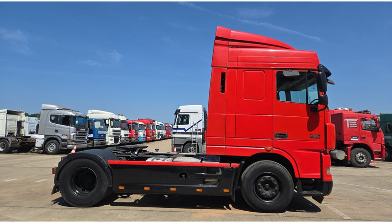 DAF XF 105.410 (BOITE MANUELLE / SUPER PROPRE !!! / TRES BONNE ETAT / AIRCO / MANUAL GEARBOX) - Nyergesvontató: 4 kép. DAF XF 105.410 (BOITE MANUELLE / SUPER PROPRE !!! / TRES BONNE ETAT / AIRCO / MANUAL GEARBOX) - Nyergesvontató: 4 kép.