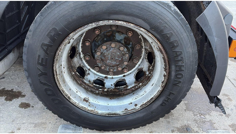 Nyergesvontató DAF XF 105.460 (BOITE MANUELLE / MANUAL GEARBOX): 12 kép.