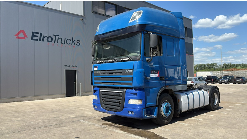 DAF XF 105.460 (BOITE MANUELLE / MANUAL GEARBOX) - Nyergesvontató: 1 kép. DAF XF 105.460 (BOITE MANUELLE / MANUAL GEARBOX) - Nyergesvontató: 1 kép.
