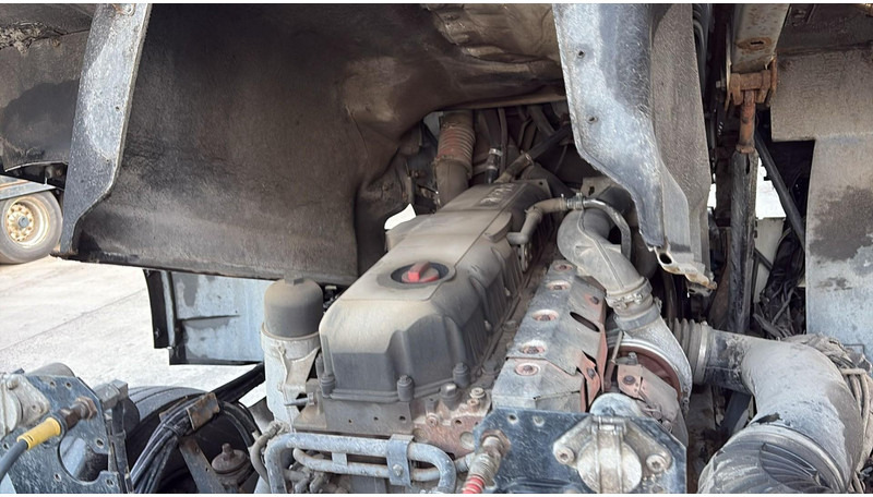 Nyergesvontató DAF XF 105.460 (BOITE MANUELLE / MANUAL GEARBOX): 16 kép.