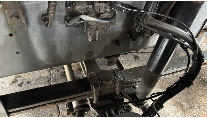 Nyergesvontató DAF XF 105.460 (BOITE MANUELLE / MANUAL GEARBOX): 8 kép. Nyergesvontató DAF XF 105.460 (BOITE MANUELLE / MANUAL GEARBOX): 8 kép.