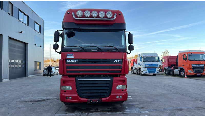 DAF XF 105.460 (PERFECT CONDITION / PARFAIT ETAT) - Nyergesvontató: 2 kép. DAF XF 105.460 (PERFECT CONDITION / PARFAIT ETAT) - Nyergesvontató: 2 kép.