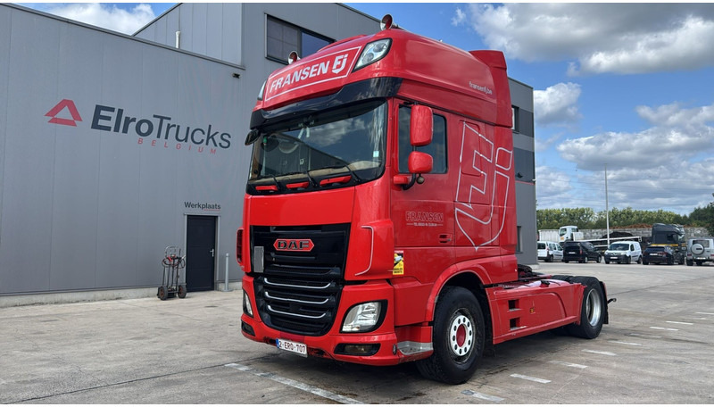 DAF XF 440 (BELGIAN TRUCK / PERFECT CONDITION / VERY CLEAN / 2 TANKS / AIRCO) - Nyergesvontató: 1 kép. DAF XF 440 (BELGIAN TRUCK / PERFECT CONDITION / VERY CLEAN / 2 TANKS / AIRCO) - Nyergesvontató: 1 kép.