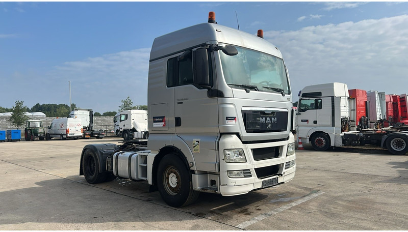 MAN TGX 18.400 (BE TRUCK / EURO 5 EEV / PTO / HYDRAULIC PUMP) - Nyergesvontató: 2 kép. MAN TGX 18.400 (BE TRUCK / EURO 5 EEV / PTO / HYDRAULIC PUMP) - Nyergesvontató: 2 kép.
