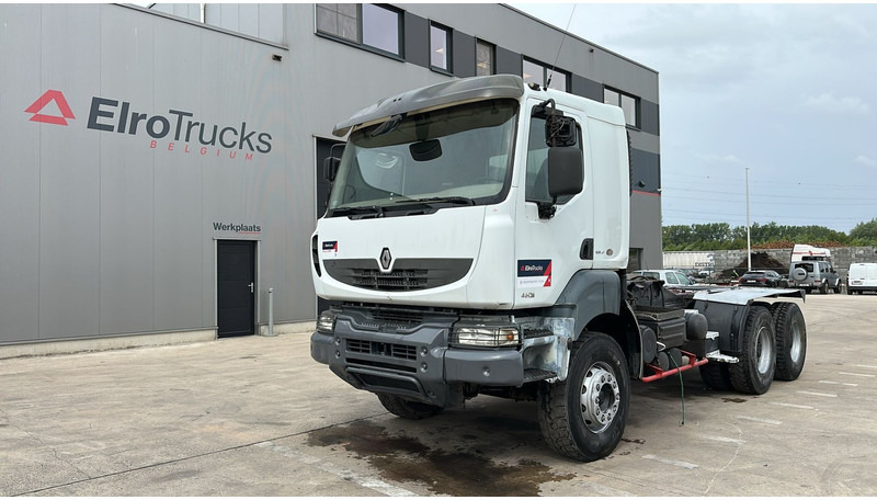 Renault Kerax 460 DXI (TRES BONNE ETAT / LAMES / BOITE MANUELLE / MANUAL GEARBOX / PROPRE / GRAND PONT) - Nyergesvontató: 1 kép. Renault Kerax 460 DXI (TRES BONNE ETAT / LAMES / BOITE MANUELLE / MANUAL GEARBOX / PROPRE / GRAND PONT) - Nyergesvontató: 1 kép.