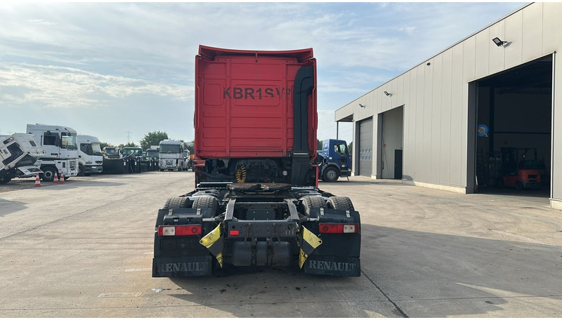 Renault MAGNUM 460 (BOITE MANUELLE / MANUAL GEARBOX) - Nyergesvontató: 5 kép. Renault MAGNUM 460 (BOITE MANUELLE / MANUAL GEARBOX) - Nyergesvontató: 5 kép.