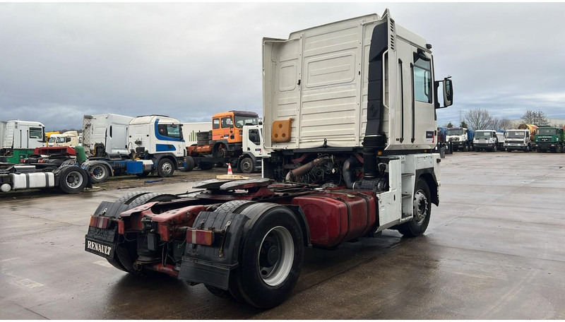 Renault Magnum 430 (POMPE MANUELLE / MANUAL PUMP / GRAND PONT / BOITE MANUELLE / BIG AXLE) - Nyergesvontató: 4 kép. Renault Magnum 430 (POMPE MANUELLE / MANUAL PUMP / GRAND PONT / BOITE MANUELLE / BIG AXLE) - Nyergesvontató: 4 kép.