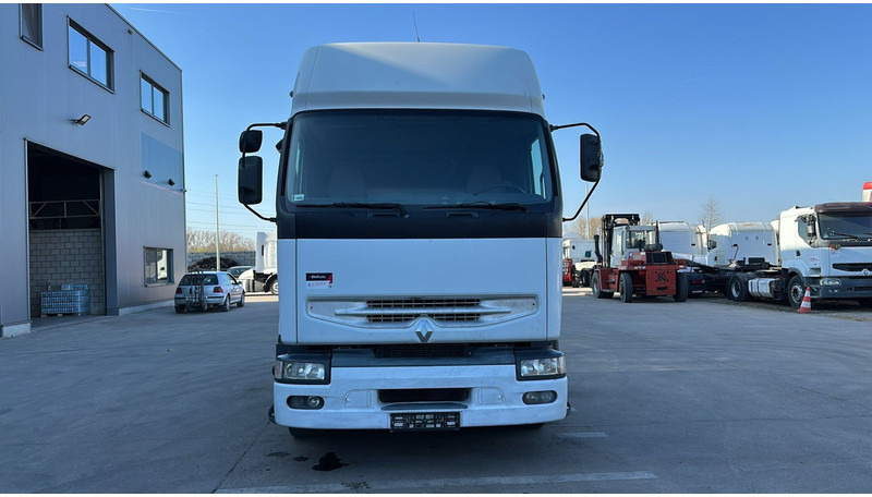 Renault Premium 420 (TRES PROPRE / PARFAIT ETAT / BOITE MANUELLE / MANUAL GEARBOX) - Nyergesvontató: 5 kép. Renault Premium 420 (TRES PROPRE / PARFAIT ETAT / BOITE MANUELLE / MANUAL GEARBOX) - Nyergesvontató: 5 kép.