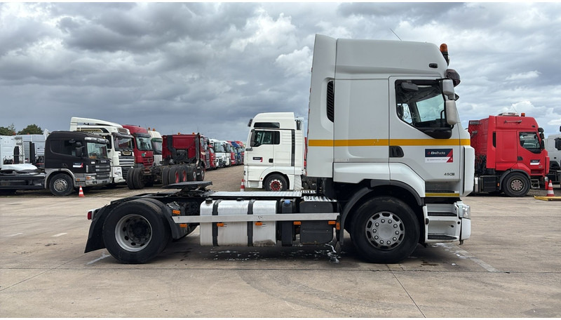Renault Premium 450 DXI (BOITE MANUELLE / MANUAL GEARBOX) - Nyergesvontató: 3 kép. Renault Premium 450 DXI (BOITE MANUELLE / MANUAL GEARBOX) - Nyergesvontató: 3 kép.