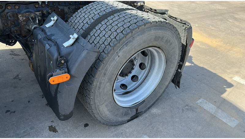 Nyergesvontató Renault Premium 450 DXI (BOITE MANUELLE / MANUAL GEARBOX): 9 kép.