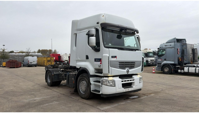 Renault Premium 450 DXI (BOITE MANUELLE / MANUAL GEARBOX) - Nyergesvontató: 3 kép. Renault Premium 450 DXI (BOITE MANUELLE / MANUAL GEARBOX) - Nyergesvontató: 3 kép.