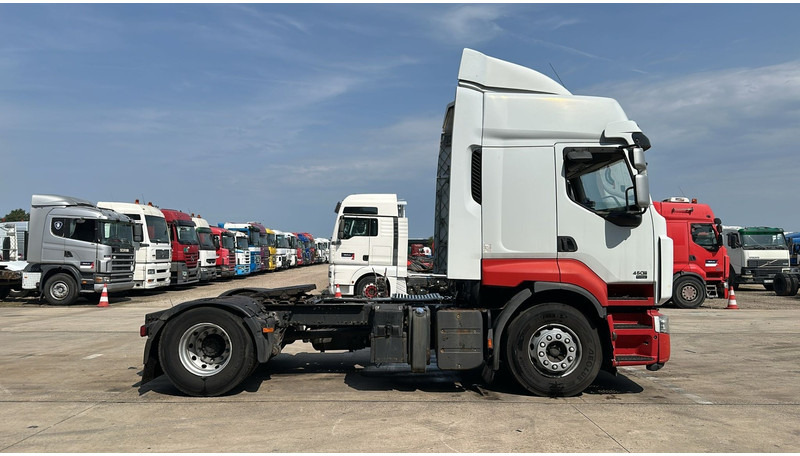 Renault Premium 450 DXI (BOITE MANUELLE / PARFAIT ETAT / MANUAL GEARBOX) - Nyergesvontató: 3 kép. Renault Premium 450 DXI (BOITE MANUELLE / PARFAIT ETAT / MANUAL GEARBOX) - Nyergesvontató: 3 kép.