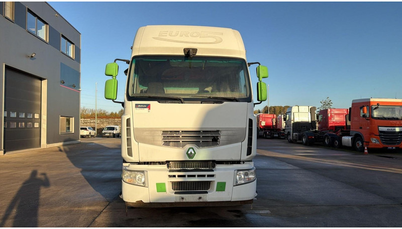 Renault Premium 450 (MANUAL GEARBOX / BOITE MANUELLE) - Nyergesvontató: 5 kép. Renault Premium 450 (MANUAL GEARBOX / BOITE MANUELLE) - Nyergesvontató: 5 kép.
