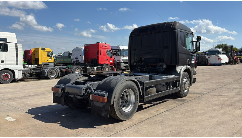 Scania 124 - 360 (MANUAL PUMP / POMPE MANUELLE / BOITE MANUELLE / MANUAL GEARBOX) - Nyergesvontató: 4 kép. Scania 124 - 360 (MANUAL PUMP / POMPE MANUELLE / BOITE MANUELLE / MANUAL GEARBOX) - Nyergesvontató: 4 kép.