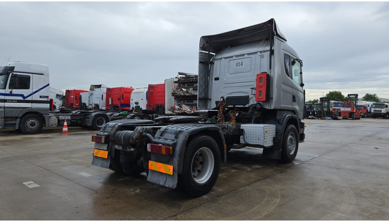 Scania 124 - 360 (POMPE MANUELLE / MANUAL PUMP / BOITE MANUELLE / MANUAL GEARBOX / AIRCO) - Nyergesvontató: 5 kép. Scania 124 - 360 (POMPE MANUELLE / MANUAL PUMP / BOITE MANUELLE / MANUAL GEARBOX / AIRCO) - Nyergesvontató: 5 kép.