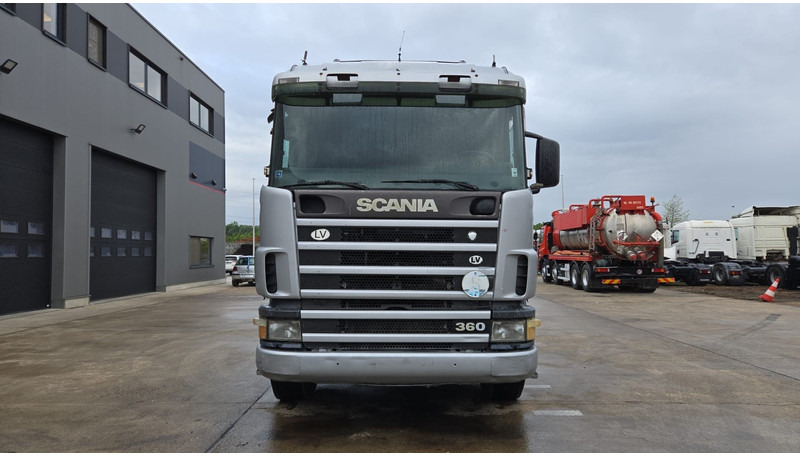 Scania 124 - 360 (POMPE MANUELLE / MANUAL PUMP / BOITE MANUELLE / MANUAL GEARBOX / AIRCO) - Nyergesvontató: 2 kép. Scania 124 - 360 (POMPE MANUELLE / MANUAL PUMP / BOITE MANUELLE / MANUAL GEARBOX / AIRCO) - Nyergesvontató: 2 kép.