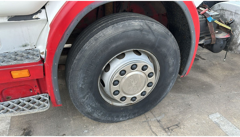 Nyergesvontató Scania 124 - 400 (POMPE MANUELLE / MANUAL PUMP / 6X2 / BOITE MANUELLE / MANUAL GEARBOX): 9 kép.
