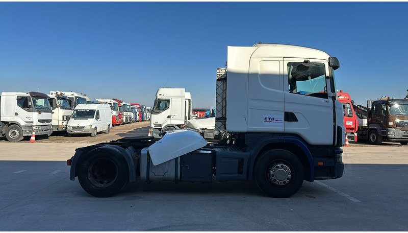 Scania 124-420 (MANUAL GEARBOX / BOITE MANUELLE) - Nyergesvontató: 4 kép. Scania 124-420 (MANUAL GEARBOX / BOITE MANUELLE) - Nyergesvontató: 4 kép.