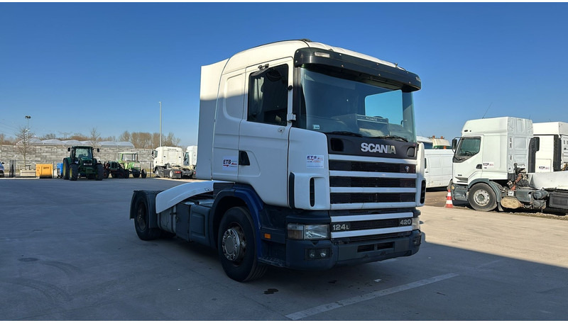 Scania 124-420 (MANUAL GEARBOX / BOITE MANUELLE) - Nyergesvontató: 3 kép. Scania 124-420 (MANUAL GEARBOX / BOITE MANUELLE) - Nyergesvontató: 3 kép.