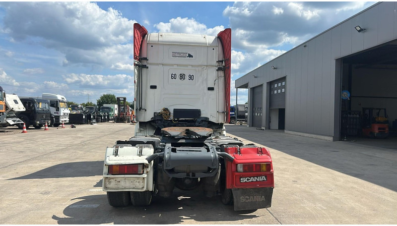 Scania 124-470 (MANUAL GEARBOX / BOITE MANUELLE / PDE) - Nyergesvontató: 4 kép. Scania 124-470 (MANUAL GEARBOX / BOITE MANUELLE / PDE) - Nyergesvontató: 4 kép.