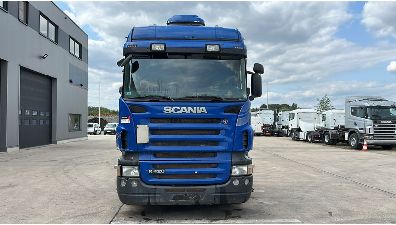 Scania R 420 (PDE / BOITE MANUELLE / MANUAL GEARBOX) - Nyergesvontató: 2 kép. Scania R 420 (PDE / BOITE MANUELLE / MANUAL GEARBOX) - Nyergesvontató: 2 kép.