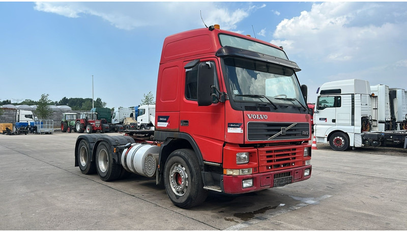 Volvo FM 12 - 340 (6X4 / TRACTEUR ORIGINAL / BOITE MANUELLE / MANUAL GEARBOX / PROPRE) - Nyergesvontató: 3 kép. Volvo FM 12 - 340 (6X4 / TRACTEUR ORIGINAL / BOITE MANUELLE / MANUAL GEARBOX / PROPRE) - Nyergesvontató: 3 kép.