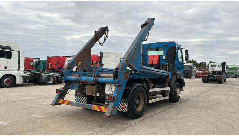 Renault KERAX (GRAND PONT / LAMES / PROPRE / BOITE MANUELLE / STEEL SUSP.) - Konténerszállító: 5 kép. Renault KERAX (GRAND PONT / LAMES / PROPRE / BOITE MANUELLE / STEEL SUSP.) - Konténerszállító: 5 kép.