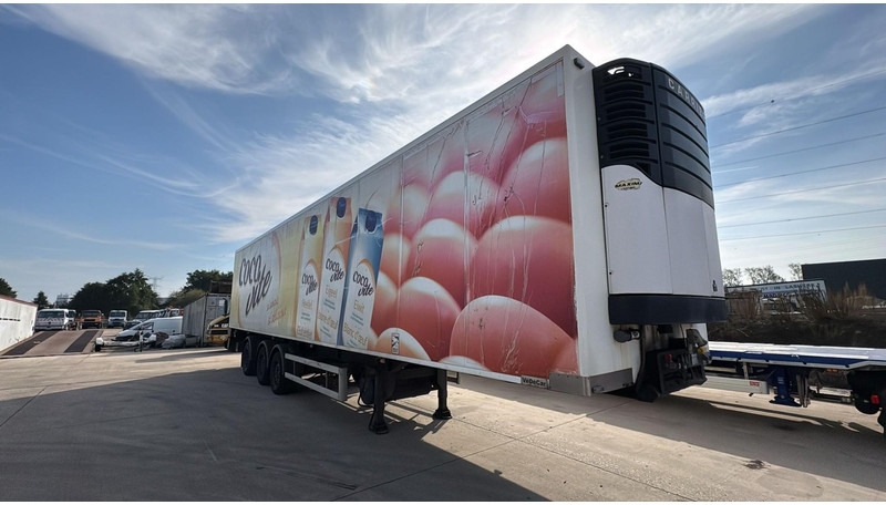 Renders CARRIER FRIGO (CARRIER VECTOR 1950 / BELGIAN TRAILER / LIFT / STEER AXLE / 3276H) - Félpótkocsi hűtős: 3 kép. Renders CARRIER FRIGO (CARRIER VECTOR 1950 / BELGIAN TRAILER / LIFT / STEER AXLE / 3276H) - Félpótkocsi hűtős: 3 kép.