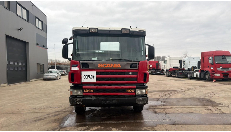 Scania 124 - 400 (MANUAL PUMP / 6X2 / BIG AXLE / GRAND PONT / POMPE MANUELLE) - Alvaz teherautó: 2 kép. Scania 124 - 400 (MANUAL PUMP / 6X2 / BIG AXLE / GRAND PONT / POMPE MANUELLE) - Alvaz teherautó: 2 kép.