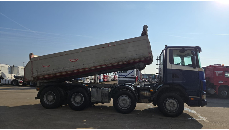 Scania 124-420 (BIG AXLE / GRAND PONT / LAMES / STEEL SUSP. / MANUAL GEARBOX / BOITE MANUELLE) - Billenőplatós teherautó: 4 kép. Scania 124-420 (BIG AXLE / GRAND PONT / LAMES / STEEL SUSP. / MANUAL GEARBOX / BOITE MANUELLE) - Billenőplatós teherautó: 4 kép.