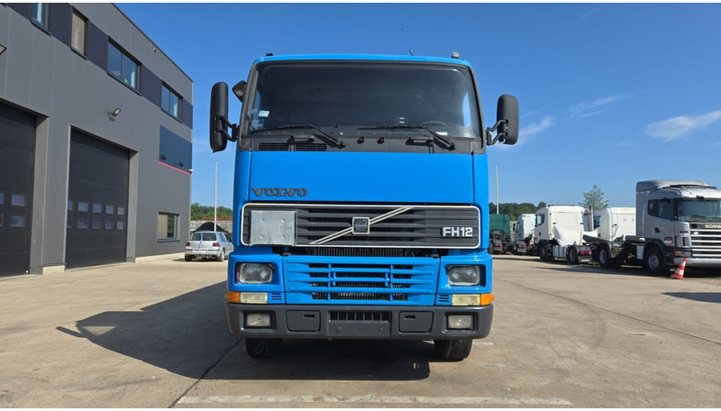 Volvo FH 12.380 (20.100 LITERS / PARFAIT ETAT / TOP CONDITION !!! / 6X2 / BOITE MANUELLE) - Tartályos teherautó: 2 kép. Volvo FH 12.380 (20.100 LITERS / PARFAIT ETAT / TOP CONDITION !!! / 6X2 / BOITE MANUELLE) - Tartályos teherautó: 2 kép.